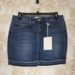NEW KanCan Skirt Womens 9/28 Blue Denim Raw Hem Mid Thigh Five Pockets Stretch